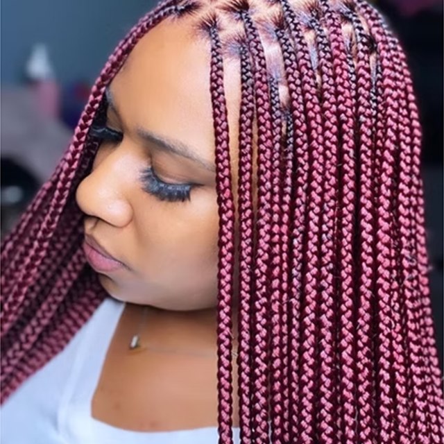 Red knotless braids